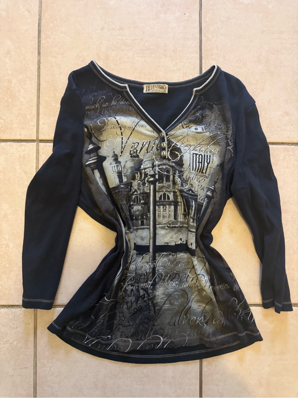 Bellino Clothing Black Long Sleeve V-Neck Graphic Tee with Architectural Print